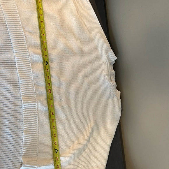 Free People Easy Crop Pullover Sweater NWT - Picture 9 of 10